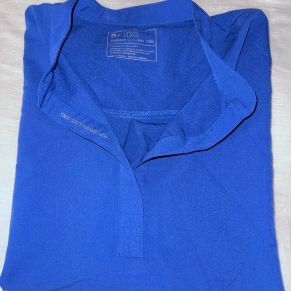 FIGS Winning Blue Rafaela Scrub Top XXL - Picture 6 of 6